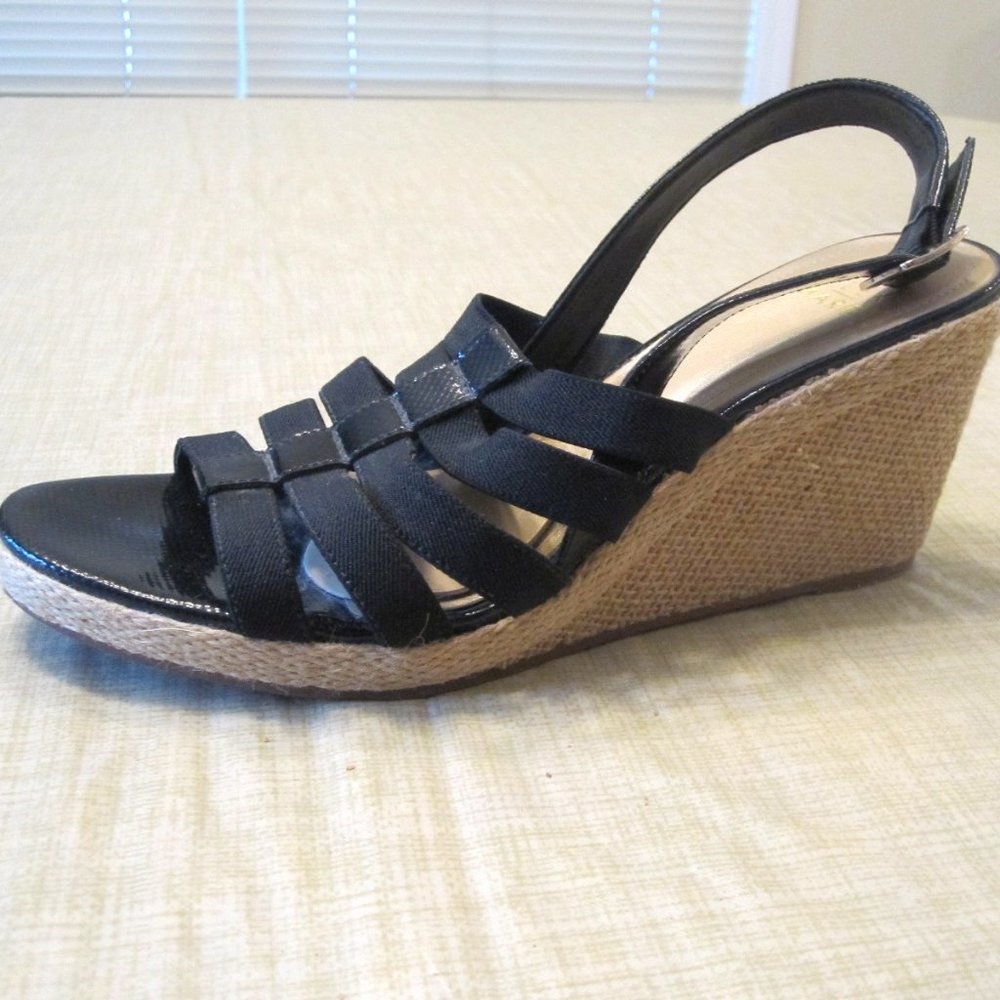 Black canvas/patent leather trim wedges
